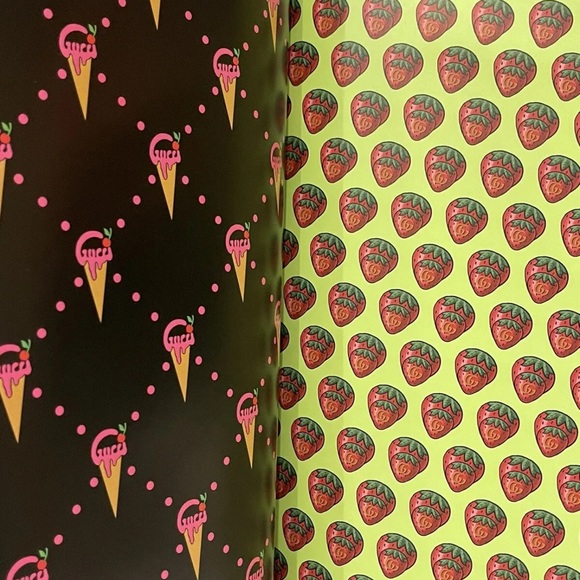 AUTH RARE NEW Gucci Holiday Wrapping Paper Book 11 X 14 Pristine - Picture 3 of 6